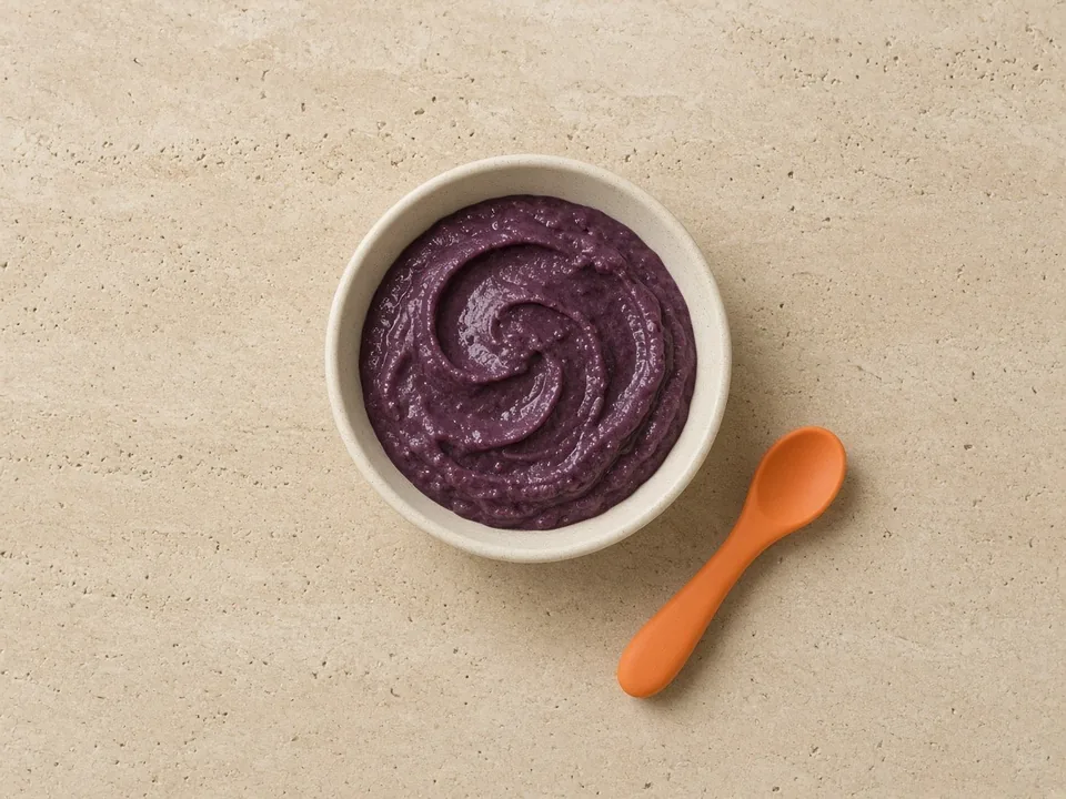 Acai for 9 months+: thick spoonfuls or a dip