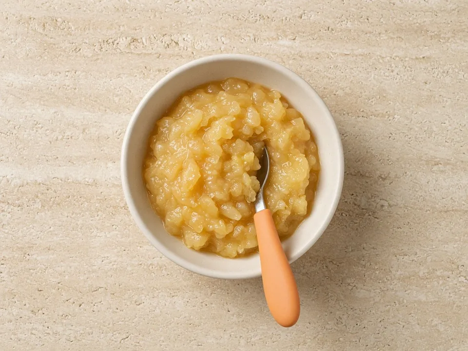 Apple for 12 months+: cooked pieces, grated or in dishes