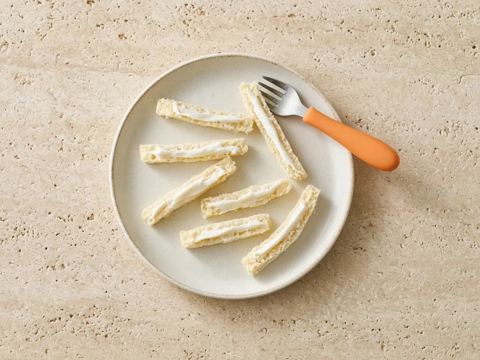 Biscuits for 18 months+: family biscuits in pieces