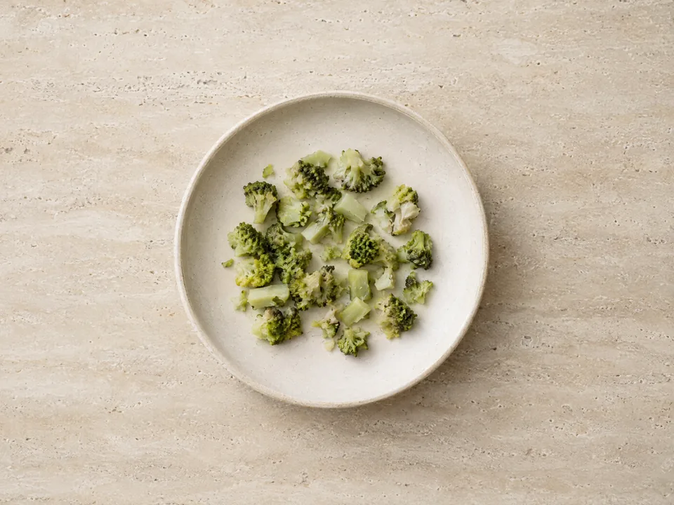 Broccoli for 9 months+: small soft pieces