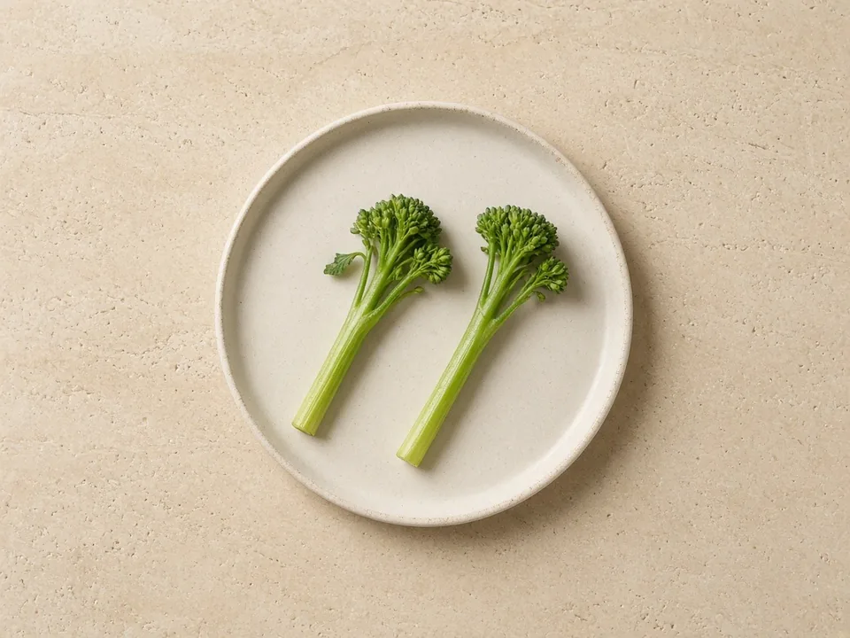 Broccolini for 6 months+: soft-cooked spears with stalk handle