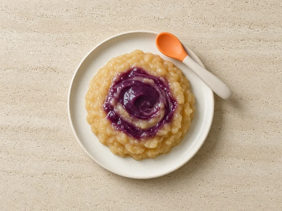 Elderberries for 9 months+: cooked sauce, stirred in