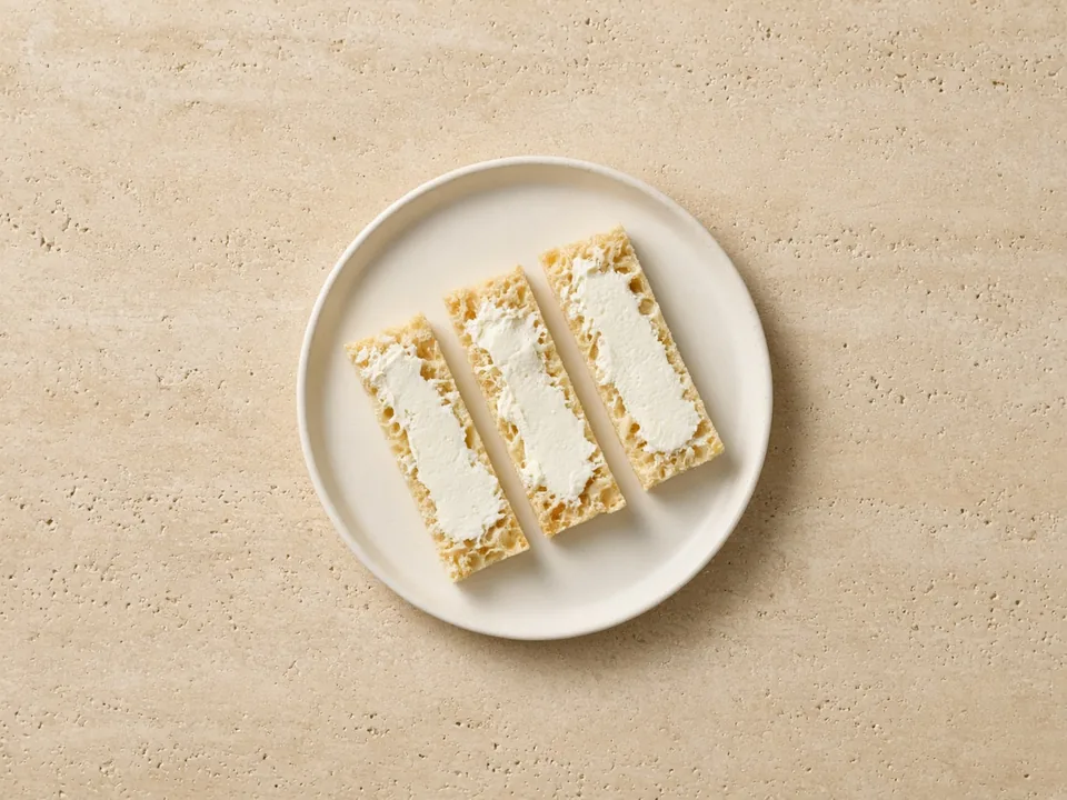 English muffin for 9 months+: small toasted pieces or strips