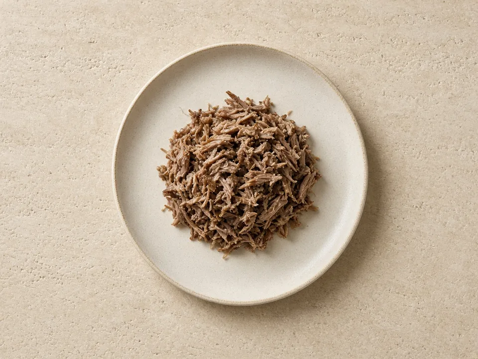 Goat meat for 9 months+: small soft shreds