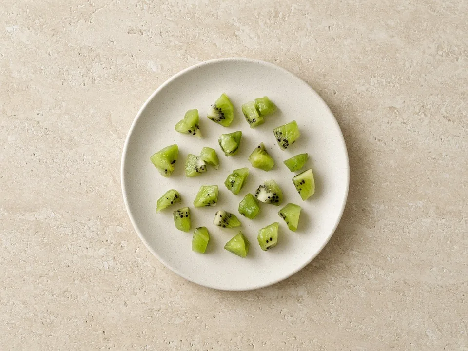 Kiwi for 9 months+: small soft pieces