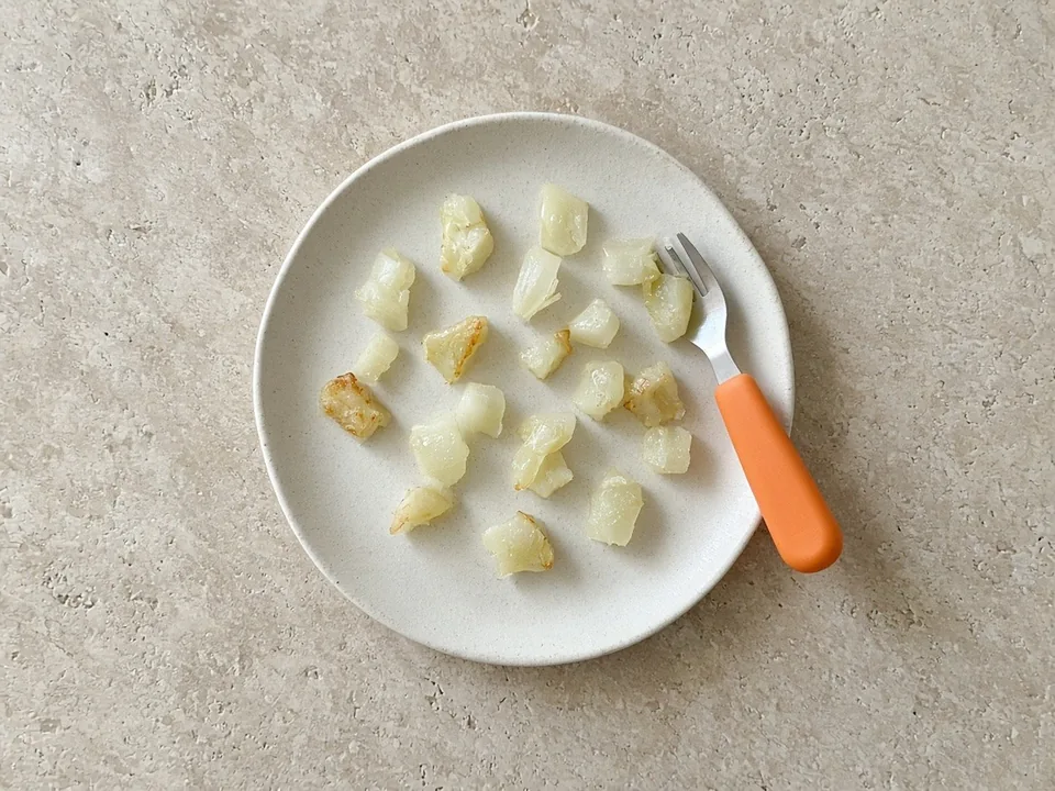 Kohlrabi for 18 months+: roasted pieces or finely grated