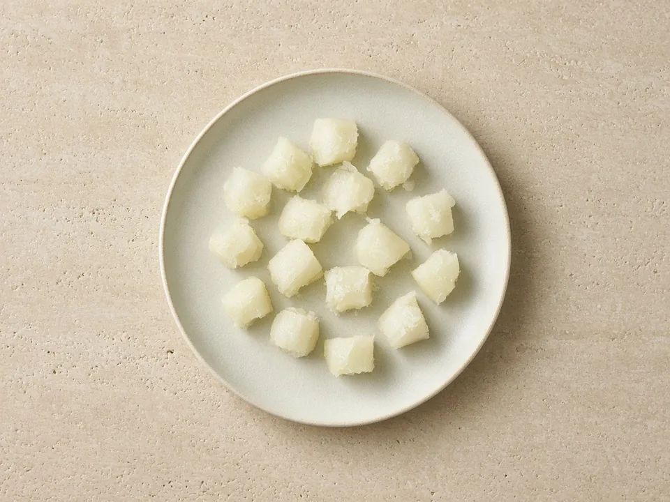 Kohlrabi for 9 months+: small soft pieces or lumpy mash