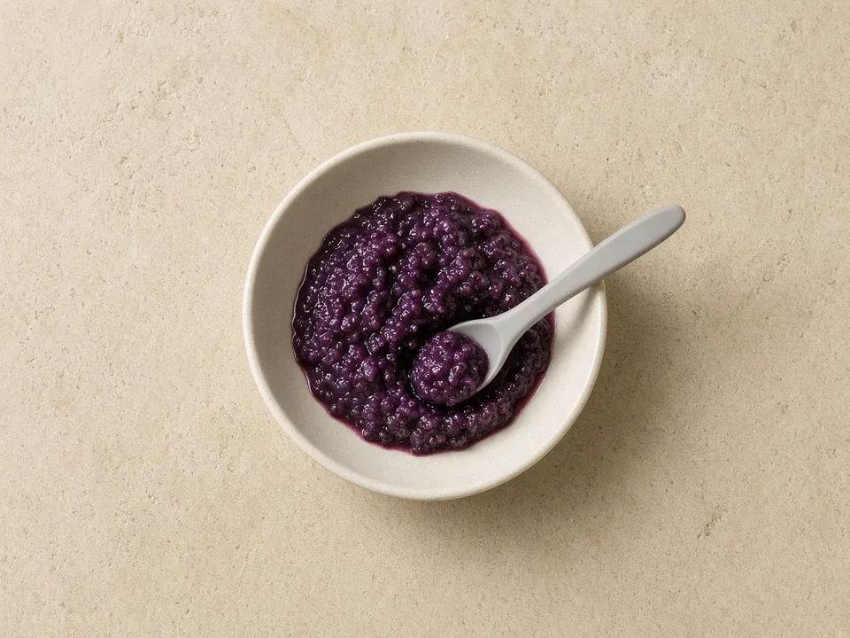 Mulberries for 6 months+: squashed flat or mashed