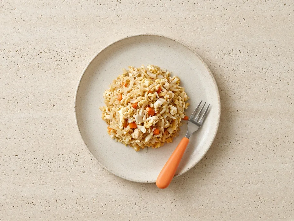 Pad thai for 12 months+: family pad thai, chopped
