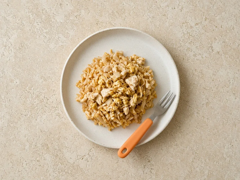 Pad thai for 18 months+: family pad thai, lightly sauced