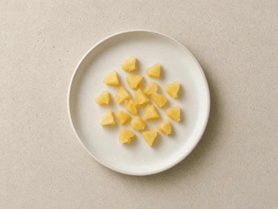 Pineapple for 9 months+: small soft pieces