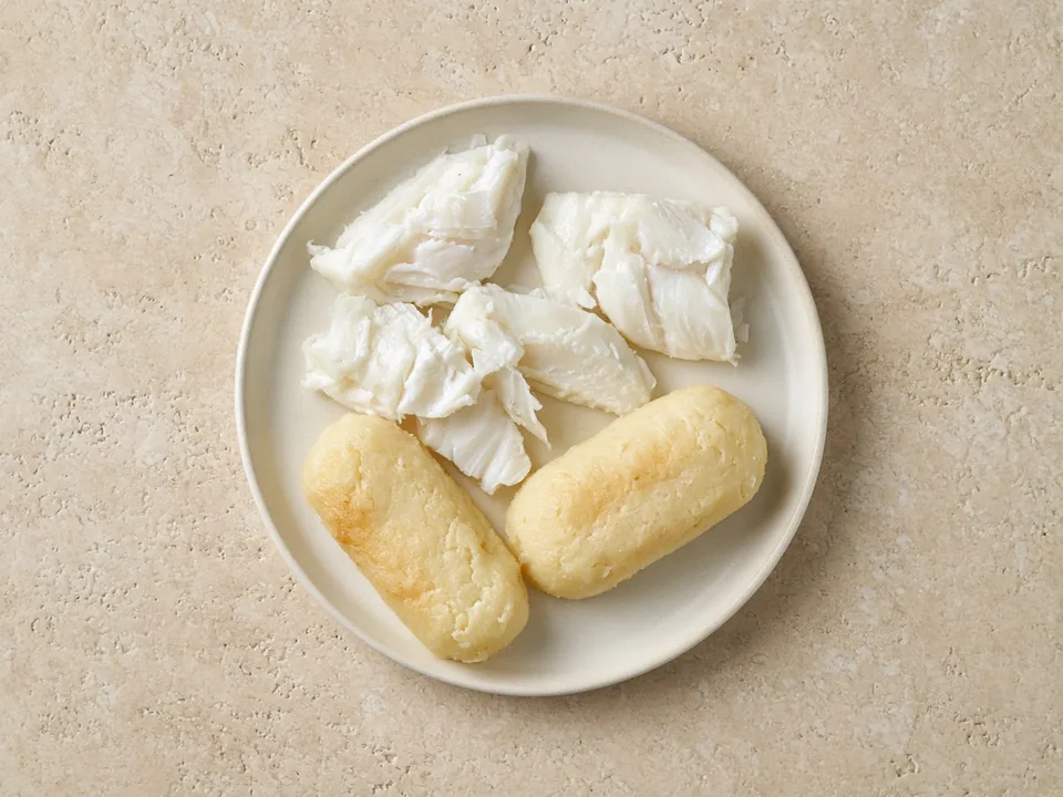 Pollock for 6 months+: soft flakes or fish cakes
