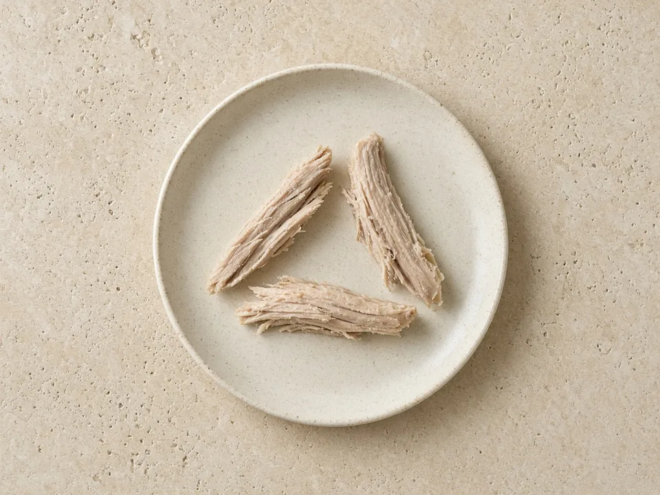Pulled pork for 6 months+: soft strips or fine shreds, plain