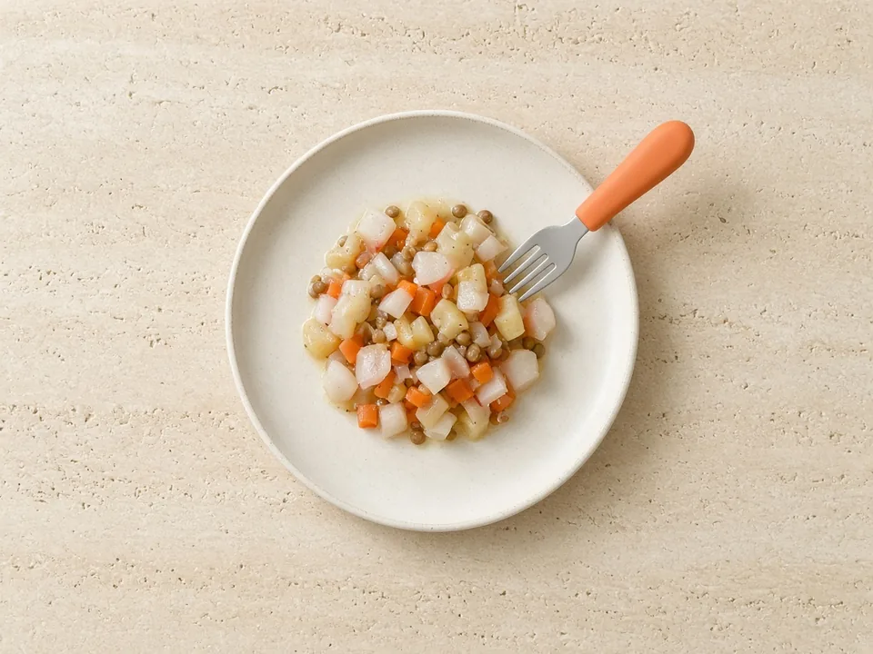 Radish for 18 months+: soft-cooked pieces or in dishes