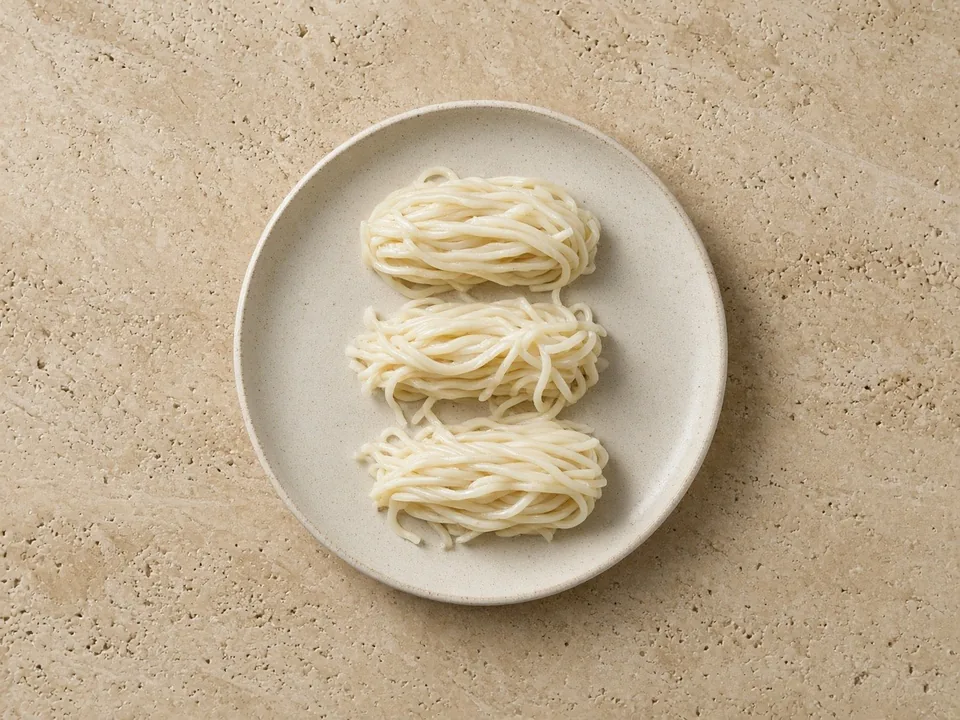 Ramen for 6 months+: soft noodles in finger-length bundles