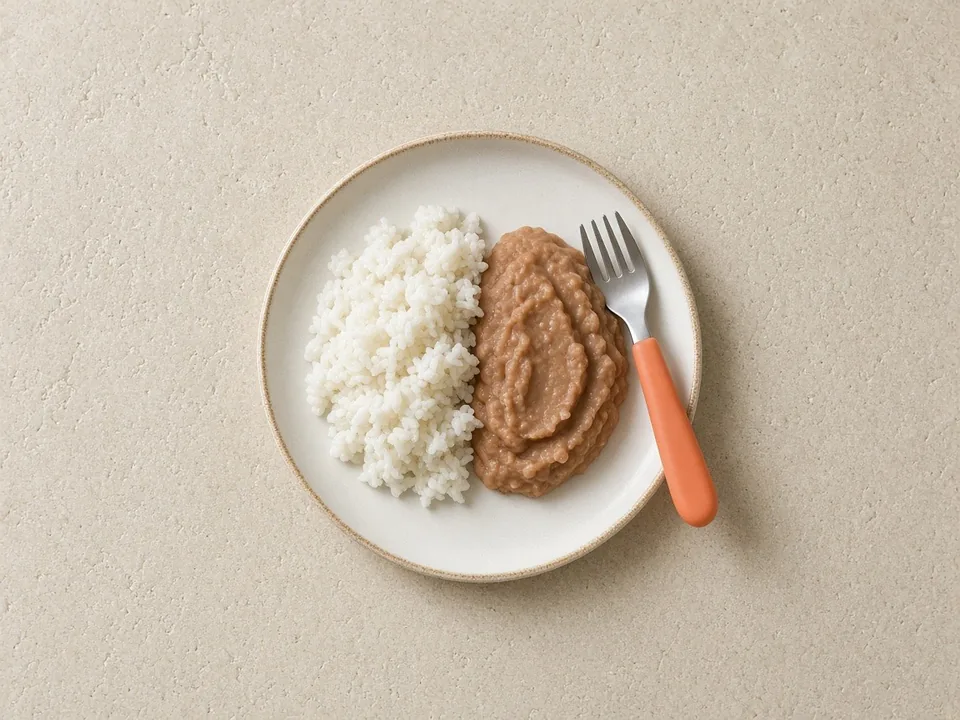 Refried beans for 12 months+: in soft quesadillas and bean bowls