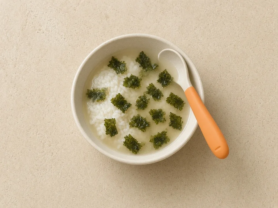 Seaweed for 18 months+: small snipped pieces in dishes