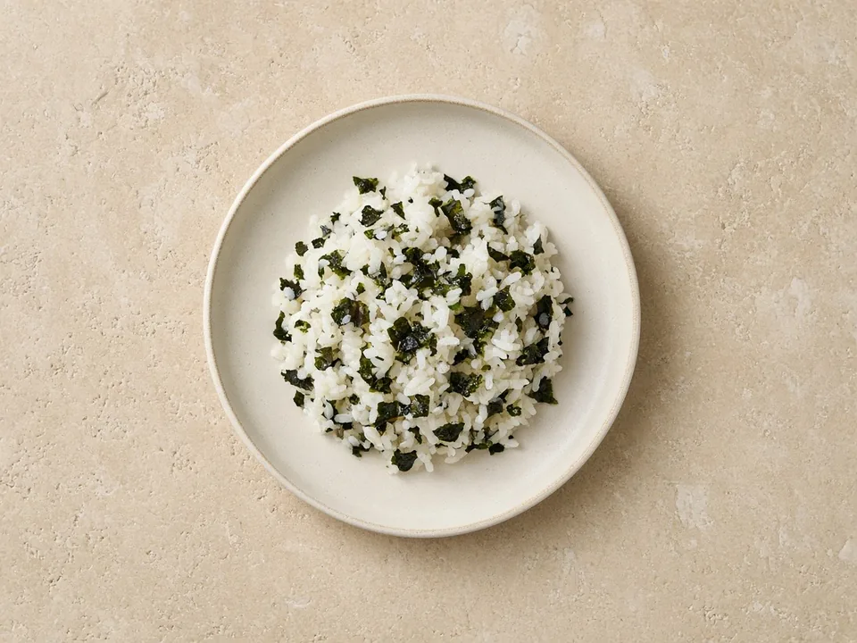 Seaweed for 9 months+: fine flakes mixed into dishes