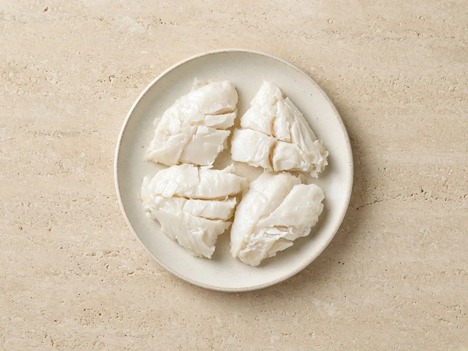Snapper for 6 months+: soft flakes or fish cakes